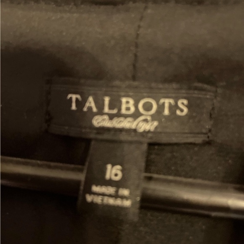 💥Worn Once💥 Talbots Sleeveless Top - Picture 6 of 6
